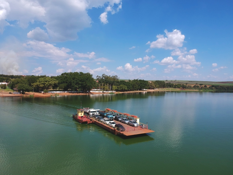 Galeria travessia-de-balsa--rio-tiete